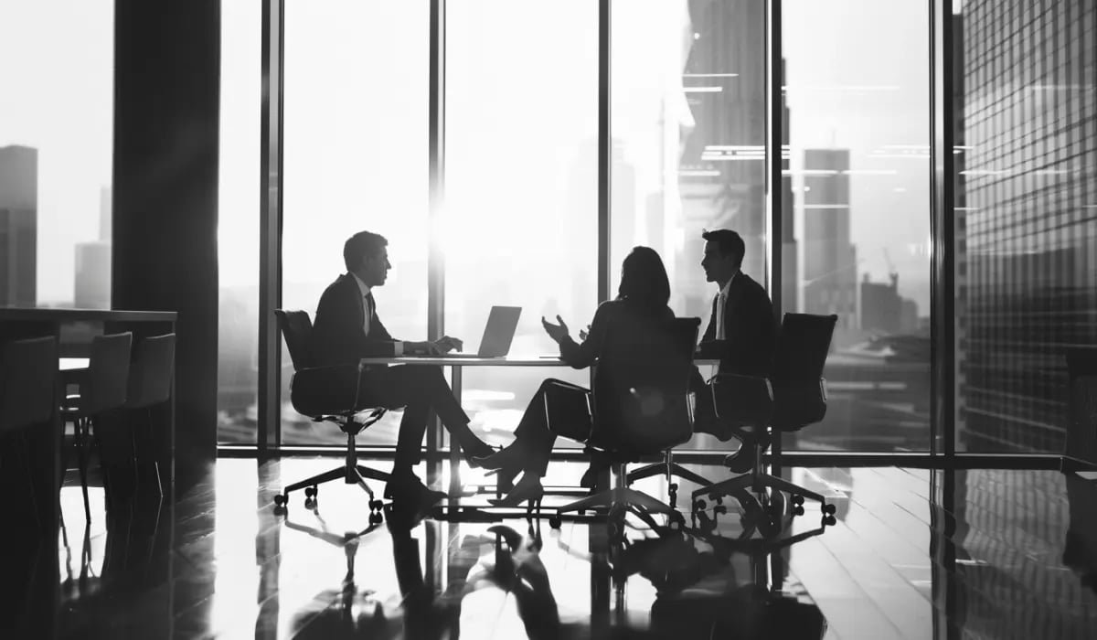 230226_How to evaluate investment opportunities_visual 1&featured (1)